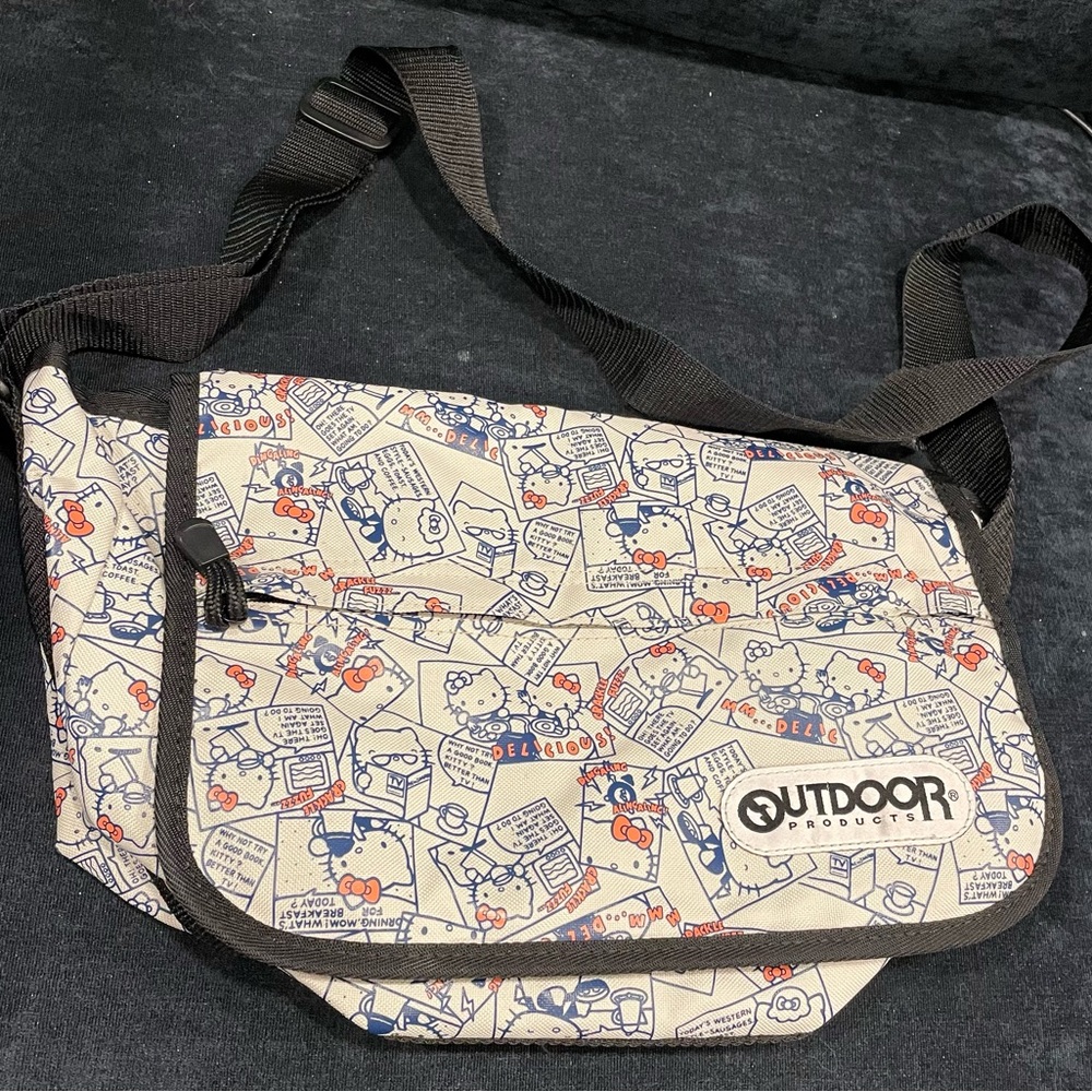 Hello Kitty Messenger Bag